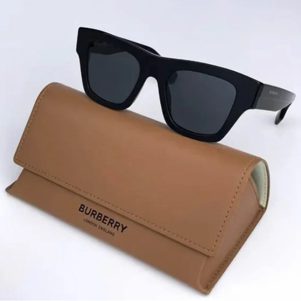 New - BURBERRY ERNEST BE4360 3993/87